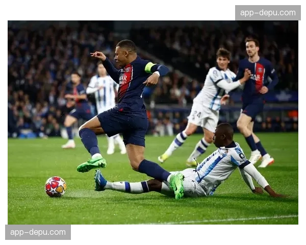 巴黎圣日耳曼1-0险胜国际米兰，总比分2-1晋级八强