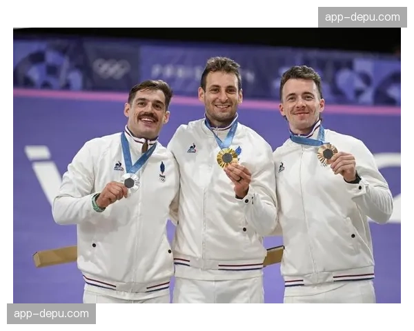 法国名将西尔万·安德烈在训练中锁骨骨折，预计缺阵三个月