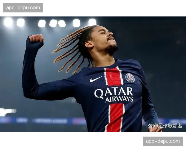 克瓦拉茨赫利亚单赛季欧冠参与15球，格鲁吉亚球星闪耀欧洲