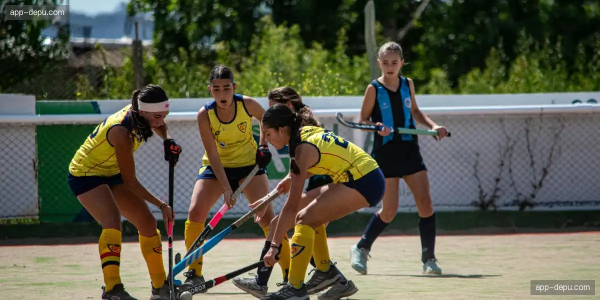 🏟️ 全场高喊声浪震天，空气都在颤抖共鸣，热血共振全场！🌊